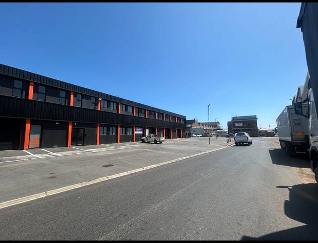 198M² BUILDING TO LET IN MAITLAND